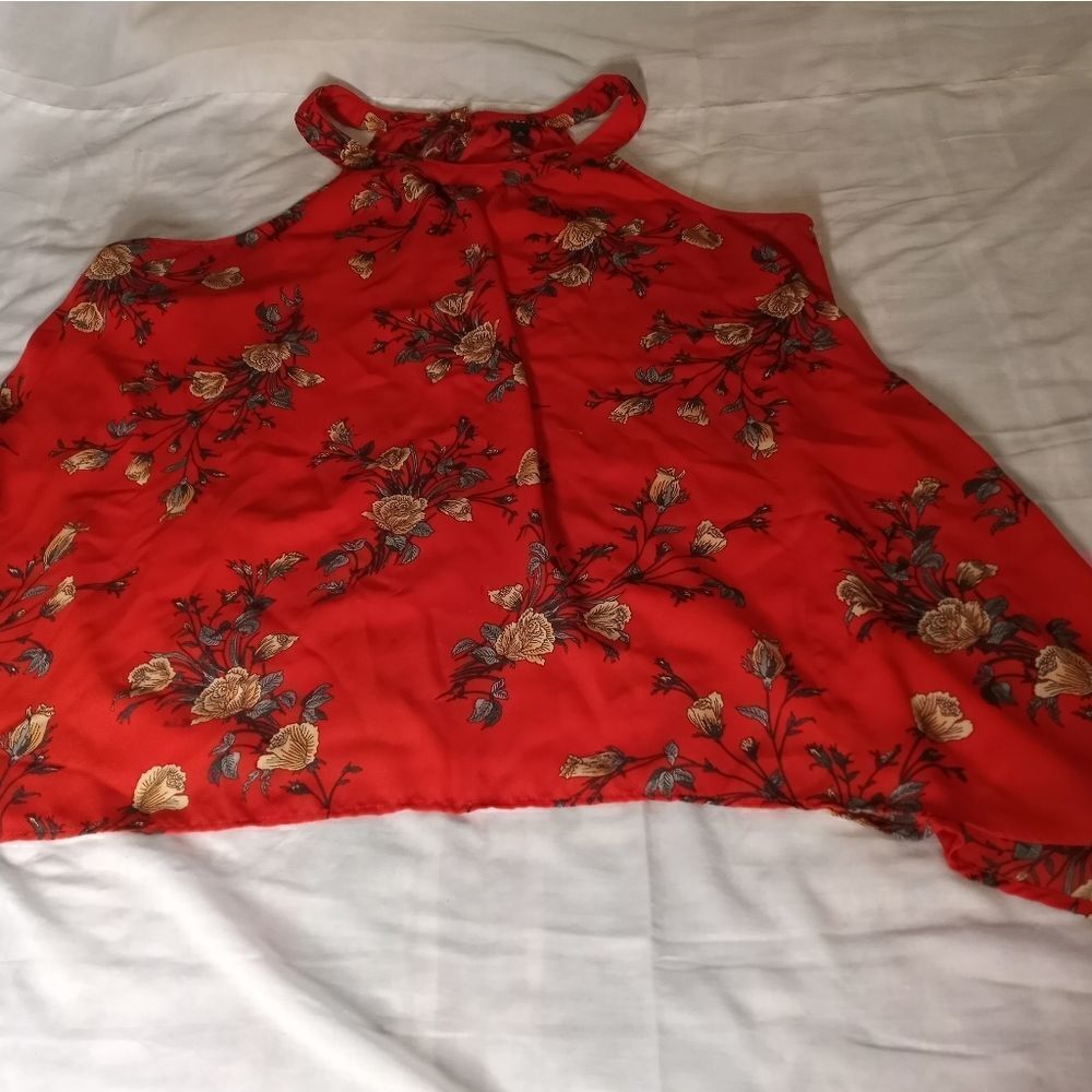 Torrid High Neck Keyhole Top Women’s LARGE 0 Red Floral Sleeveless High Low